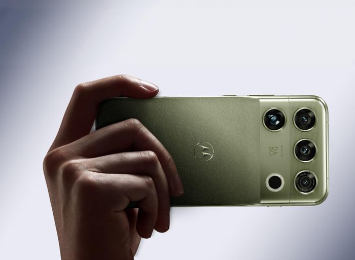 Motorola Signature 27 là một trong những điện thoại Android đầu tiên trang bị chip Snapdragon 8 Elite Extreme Gen 6. Ảnh: Qualcomm