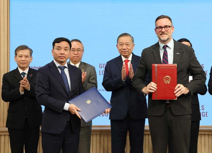 Tổng Bí thư, Chủ tịch nước Tô Lâm chứng kiến Lễ trao văn kiện, thỏa thuận hợp tác của Việt Nam với các cơ quan của LHQ. Ảnh: TTXVN