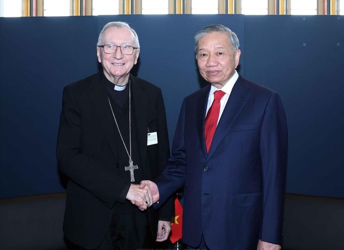 Tổng Bí thư, Chủ tịch nước Tô Lâm gặp Thủ tướng Tòa thánh Vatican, Hồng y Pietro Parolin. Ảnh: TTXVN