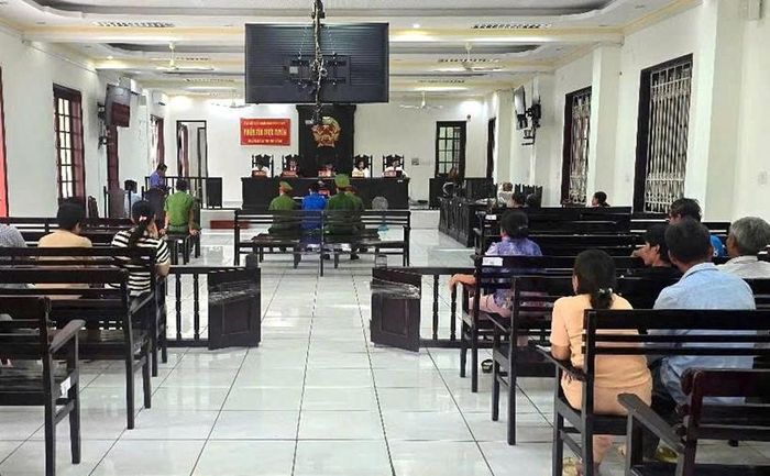 Toàn cảnh phiên tòa xét xử.