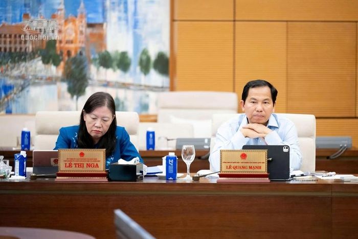  Các đại biểu tham dự Phiên họp. Ảnh: CTTĐT Quốc hội