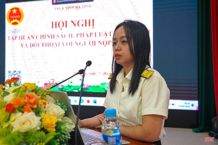 Đại diện Thuế tỉnh Hà Tĩnh phổ biến, hướng dẫn một số chính sách, pháp luật về thuế được áp dụng trong năm 2026.