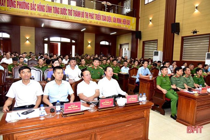 Đại biểu dự hội nghị.