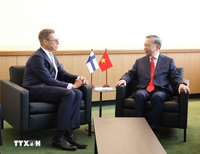 Tổng Bí thư, Chủ tịch nước Tô Lâm gặp Tổng thống Phần Lan Alexander Stubb. (Ảnh: Thống Nhất/TTXVN)