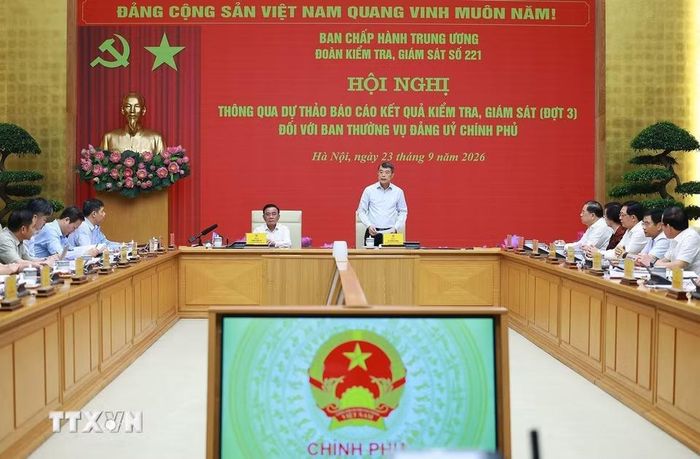 Đồng chí Lê Minh Hưng, Bí thư Đảng ủy Chính phủ, Thủ tướng Chính phủ phát biểu. (Ảnh: Dương Giang/TTXVN)