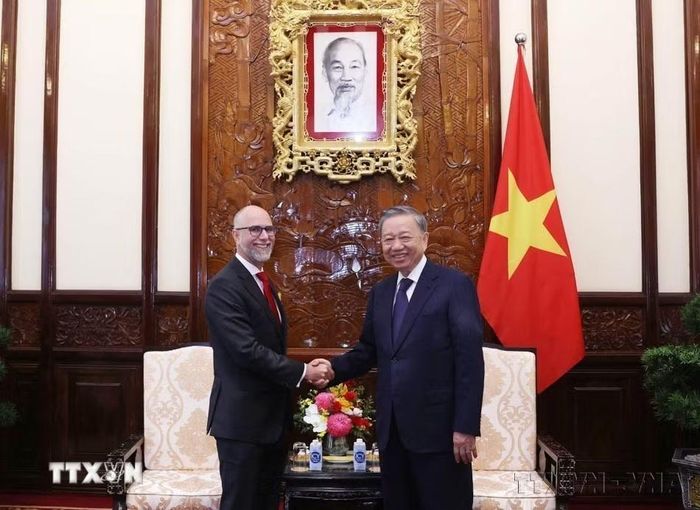 Chủ tịch nước Tô Lâm tiếp Đại sứ Canada tại Việt Nam Shawn Steil (Hà Nội, 2/8/2024). (Ảnh: Lâm Khánh/TTXVN)