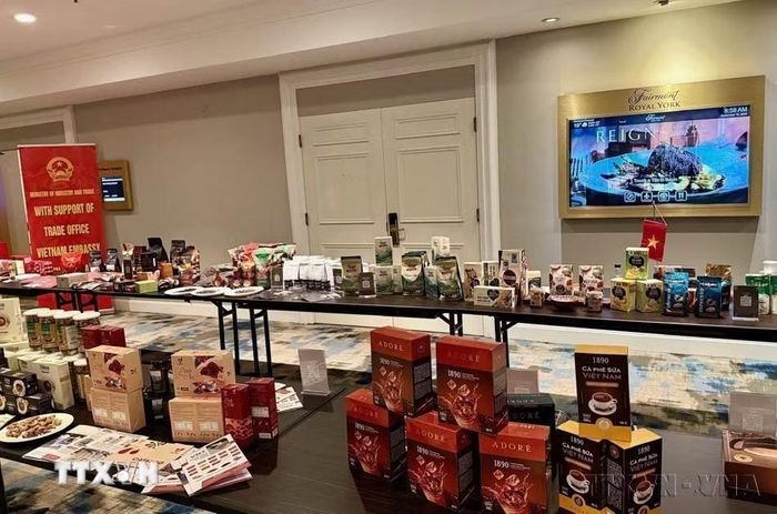 Hiệp hội Càphê-Cacao Việt Nam phối hợp với Thương vụ Việt Nam tại Canada (Canada) và Hiệp hội Càphê Canada tổ chức Ngày càphê Việt Nam tại Toronto, nhằm quảng bá các sản phẩm tại thị trường Bắc Mỹ (Canada, 18/09/2025). (Ảnh: Thanh Hải/TTXVN)
