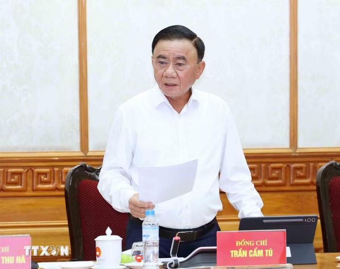 Đồng chí Trần Cẩm Tú, Ủy viên Bộ Chính trị, Thường trực Ban Bí thư phát biểu chỉ đạo cuộc họp. (Ảnh: Phương Hoa/TTXVN)