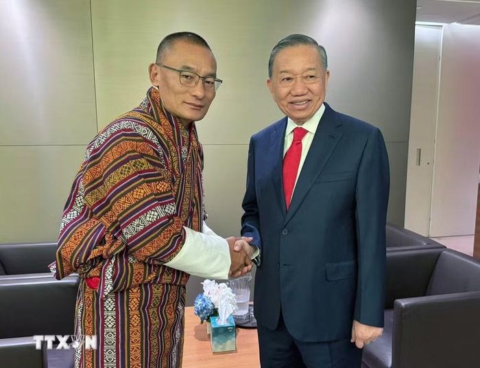 Tổng Bí thư, Chủ tịch nước Tô Lâm gặp Thủ tướng Bhutan Tshering Tobgay. (Ảnh: TTXVN)