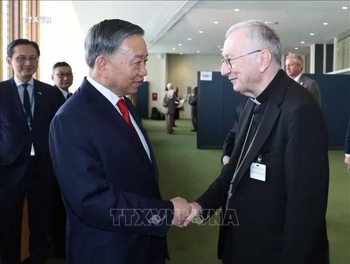 Tổng Bí thư, Chủ tịch nước Tô Lâm gặp Thủ tướng Toà thánh Vatican, Hồng y Pietro Parolin.