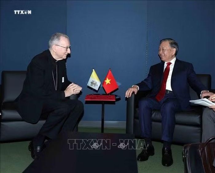 Tổng Bí thư, Chủ tịch nước Tô Lâm gặp Thủ tướng Toà thánh Vatican, Hồng y Pietro Parolin.