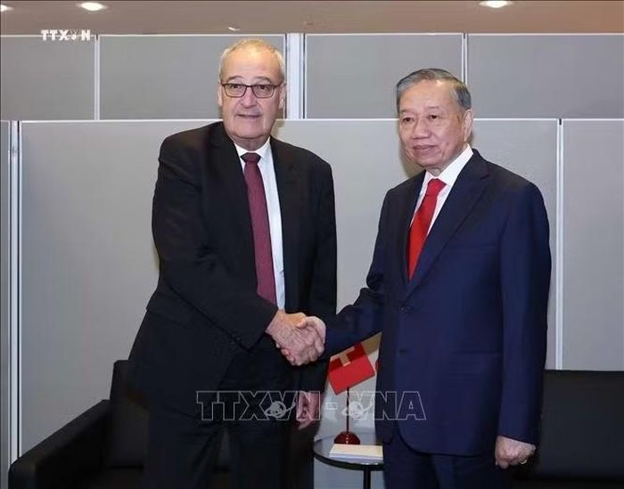 Tổng Bí thư, Chủ tịch nước Tô Lâm gặp Tổng thống Thụy Sỹ Guy Parmelin.