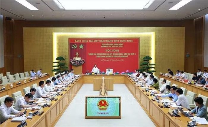 Hội nghị thông qua dự thảo báo cáo kết quả kiểm tra, giám sát (đợt 3) đối với Ban Thường vụ Đảng ủy Chính phủ. Ảnh: Dương Giang/TTXVN