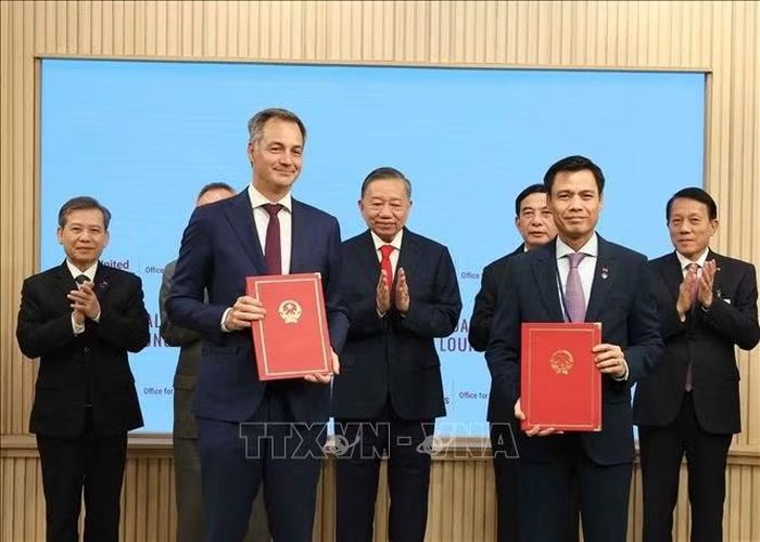 Tổng Bí thư, Chủ tịch nước Tô Lâm chứng kiến lễ trao văn kiện, thoả thuận hợp tác của Việt Nam với các cơ quan của Liên hợp quốc. Ảnh: Thống Nhất/TTXVN.
