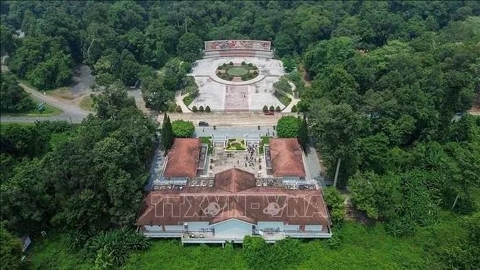 Bức tranh hoành tráng là một trong những điểm nhấn trong không gian Khu Di tích quốc gia đặc biệt Căn cứ Trung ương Cục miền Nam.