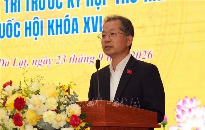Ông Nguyễn Văn Quảng, Bí thư Trung ương Đảng, Chánh án Tòa án nhân dân tối cao trả lời các kiến nghị của cử tri.