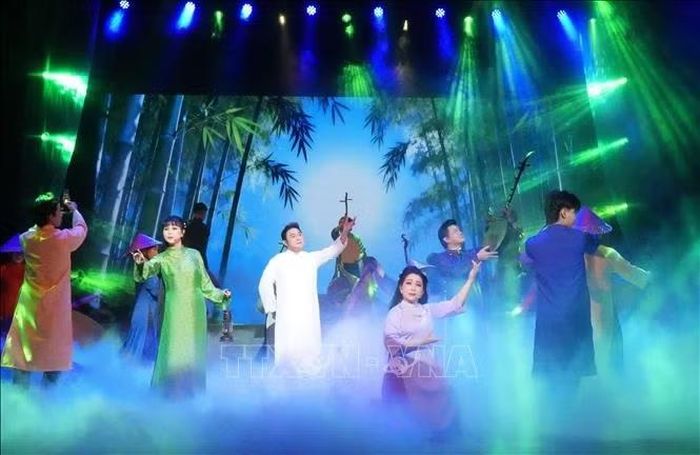 Một tiết mục tại Lễ bế mạc và trao giải Cuộc thi Tài năng diễn viên Cải lương toàn quốc – 2026. Ảnh: Hữu Duyên/TTXVN
