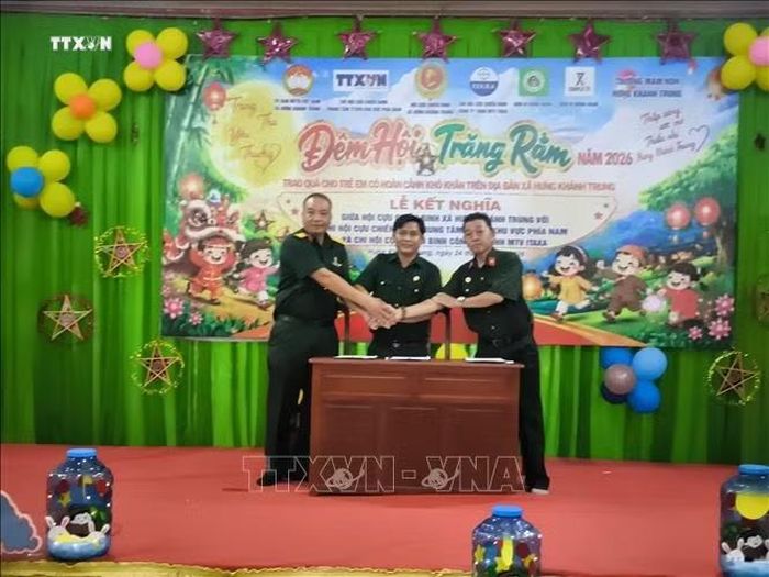 Chi hội Cựu chiến binh Trung tâm Thông tin TTXVN khu vực phía Nam, Chi Hội cựu chiến binh Công ty ITAXA phối hợp Hội Cựu chiến binh xã Hưng Khánh Trung ký kết giao ước kết nghĩa.