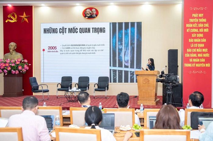 Toàn cảnh buổi tọa đàm “Chấm dứt hoạt động nuôi nhốt gấu tại Hà Nội”. Ảnh: Hằng Trần