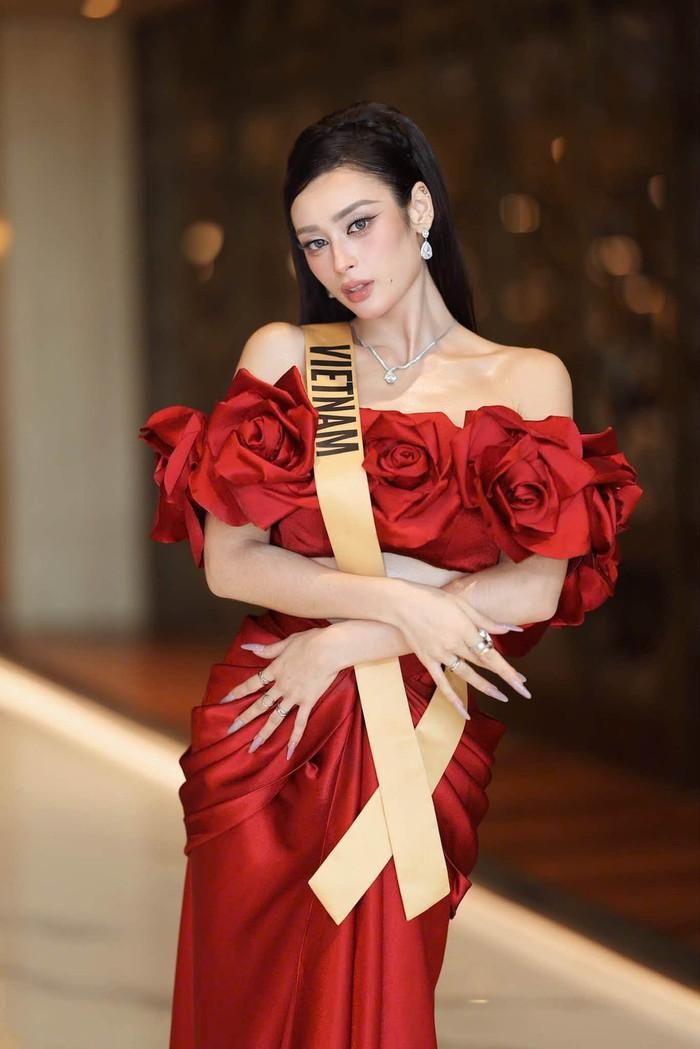 Khán giả đang kêu gọi ủng hộ cho người đẹp Việt Nam tại hạng mục top 10 Grand Day Experience của Miss Grand International 2026.