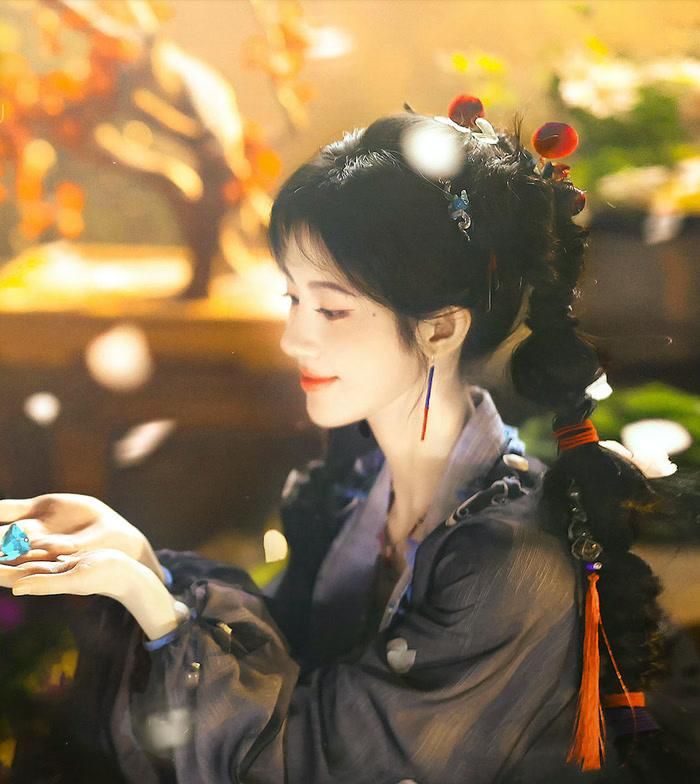Việc tung poster và trailer mới giúp Lai Chiến tiếp tục thu hút sự quan tâm của khán giả yêu thích dòng cổ trang tiên hiệp.