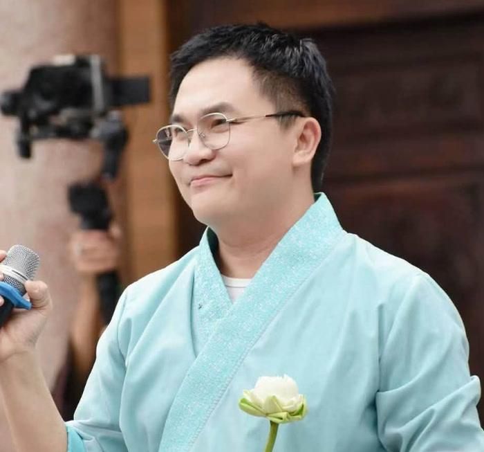 NSƯT Đại Nghĩa gây chú ý khi góp mặt trong dự án điện ảnh Án Mạng Karaoke. Ảnh: FBNV