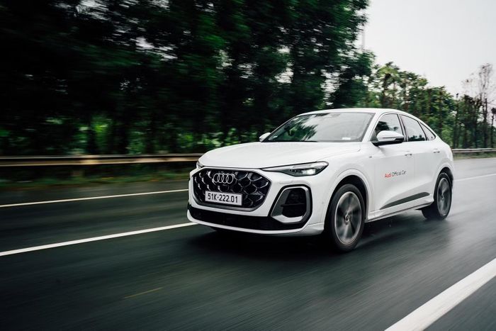Audi Q5 Sportback với hệ dẫn động quattro ultra mang đến trải nghiệm khác biệt