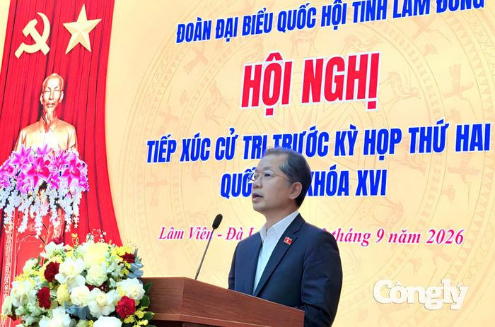 Bí thư Trung ương Đảng, Chánh án TANDTC Nguyễn Văn Quảng phát biểu tại Hội nghị tiếp xúc cử tri