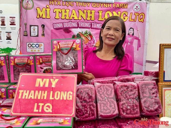 Mỳ Thanh Long của Hợp tác xã Lộc Thúy Quỳnh Farm ngày một được người tiêu dùng biết đến.