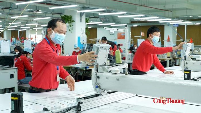 Với Tổng công ty May 10-CTCP, Thương hiệu quốc gia được nhìn nhận gắn với hành trình hơn 80 năm. Ảnh: Trần Hương