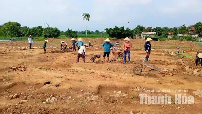 Hiện trường khai quật khảo cổ lần thứ 5 tại khu vực Đàn tế Nam Giao, Thành Nhà Hồ.