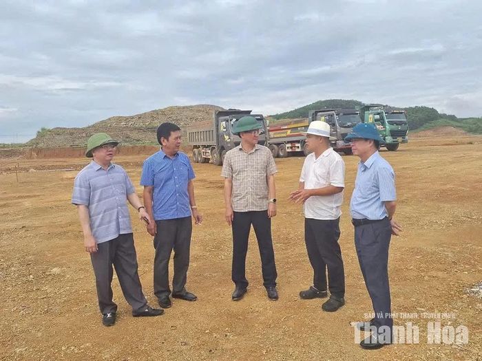 Đoàn giám sát Ban Kinh tế - Ngân sách HĐND tỉnh giám sát thực tế tại Cụm Công nghiệp Xuân Hòa, xã Xuân Bình.