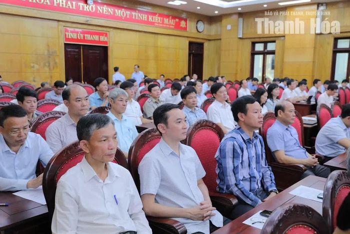 Đại biểu dự hội nghị.