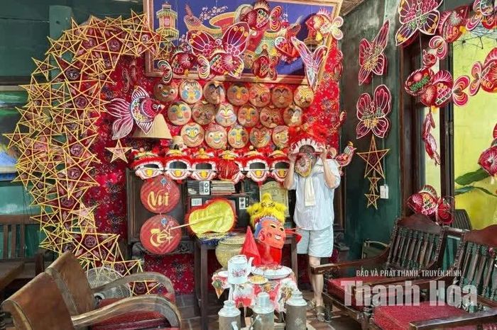 Quán An Nam cà phê, đường Nguyễn Thái Học, phường Hạc Thành không khí trung thu rộn ràng với không gian trang trí rực rỡ, nhiều tiểu cảnh đẹp.