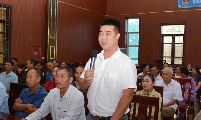 Cử tri tổ dân phố Từ Phong nêu đề xuất, kiến nghị.