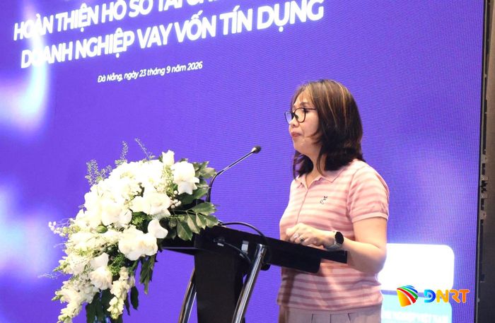 Bà Lê Thu Hiền, Giám đốc chương trình Quản trị vì sự phát triển bao trùm, Quỹ Châu Á - Văn phòng Việt Nam phát biểu tại chương trình. Ảnh: MINH LÊ