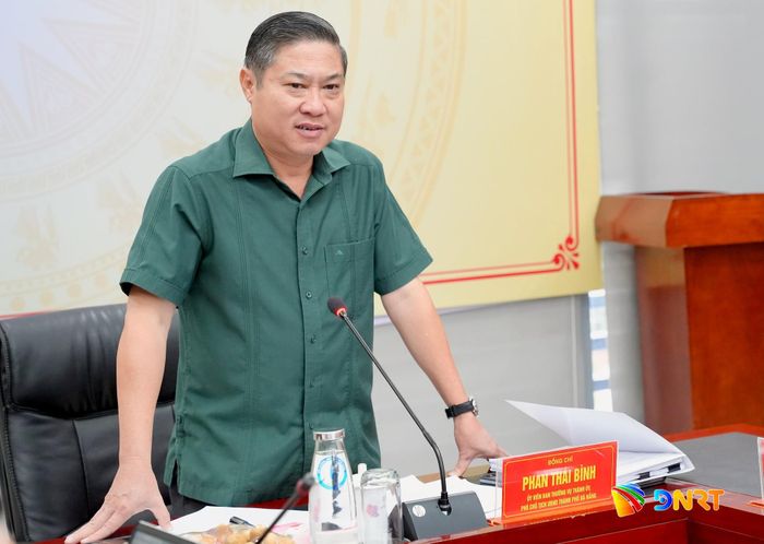 Phó Chủ tịch UBND thành phố Phan Thái Bình kết luận buổi làm việc. Ảnh: T.CÔNG