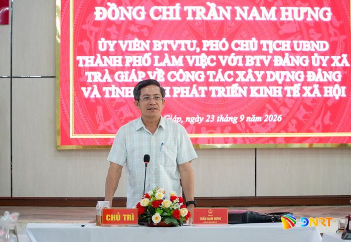 Phó Chủ tịch UBND thành phố Trần Nam Hưng kết luận buổi làm việc. Ảnh: HỒ QUÂN