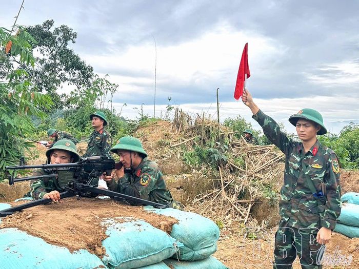 Tiểu đoàn 1, Trung đoàn 82 tổ chức diễn tập chiến thuật cấp Trung đội.