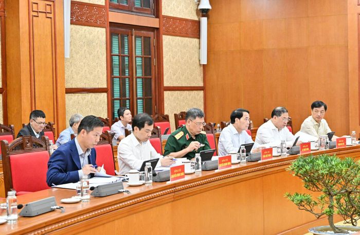 Các đại biểu tham dự cuộc họp. 