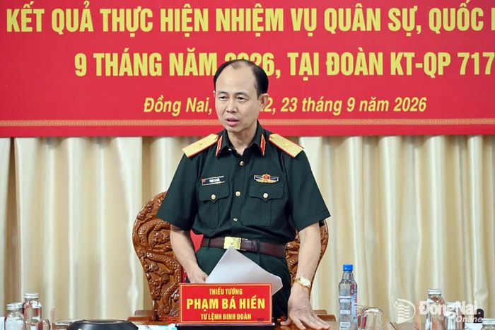Thiếu tướng Phạm Bá Hiền, Tư lệnh Binh đoàn kết luận tại hội nghị.