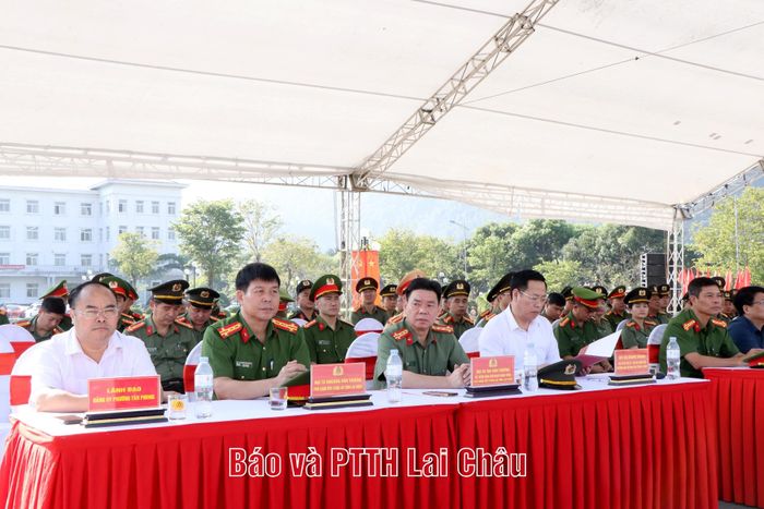 Các đại biểu dự cuộc diễn tập.