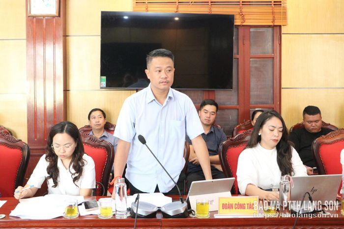 Đại diện Sở Tài chính trao đổi, làm rõ một số nội dung thuộc thẩm quyền