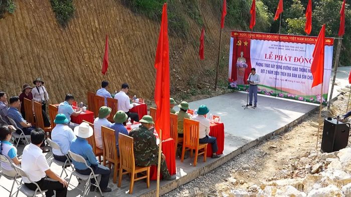  Quang cảnh buổi lễ. 