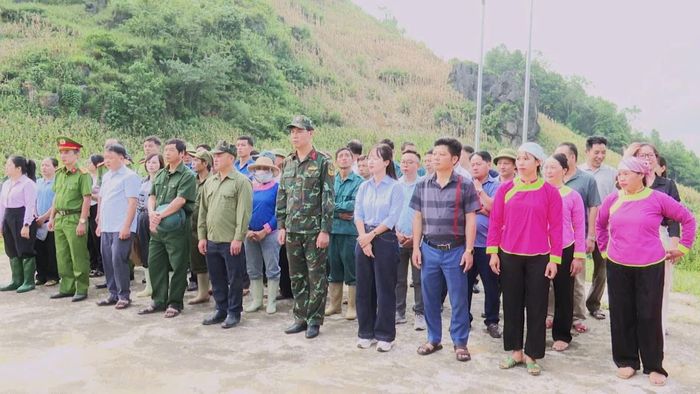  Quang cảnh lễ phát động. 