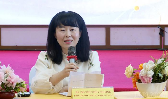 Đại biểu phát biểu trao đổi, đánh giá kết quả phối hợp công tác thông tin, tuyên truyền.