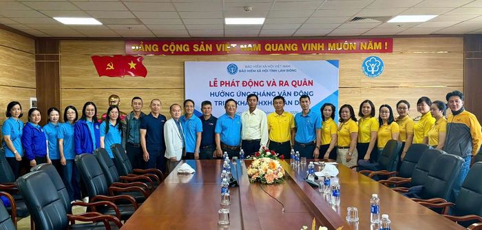 BHXH tỉnh phát động ra quân vận động người dân tham gia BHXH