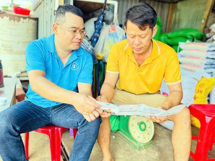 Tuyên truyền vận động trực tiếp hộ kinh doanh tham gia BHXH