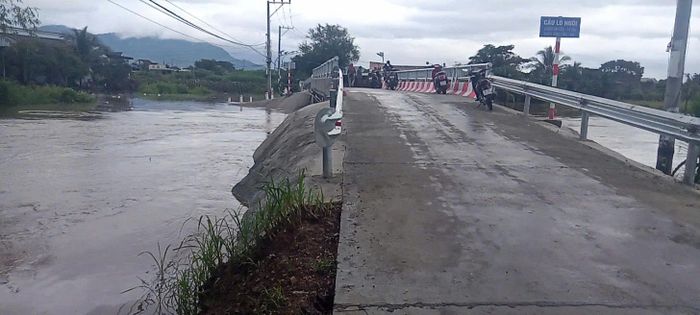 Cầu Lò Ngói vừa hoàn thành, mang lại hiệu quả, an toàn mùa lũ tại xã Hàm Kiệm