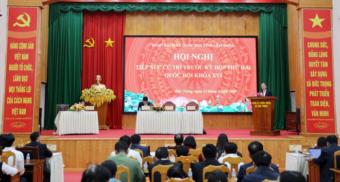 Bí thư Trung ương Đảng, Chánh án Tòa án nhân dân tối cao Nguyễn Văn Quảng cùng Đoàn ĐBQH tỉnh Lâm Đồng có buổi tiếp xúc cử tri trước Kỳ họp thứ 2, Quốc hội khóa XVI tại xã Đức Trọng chiều 23/9